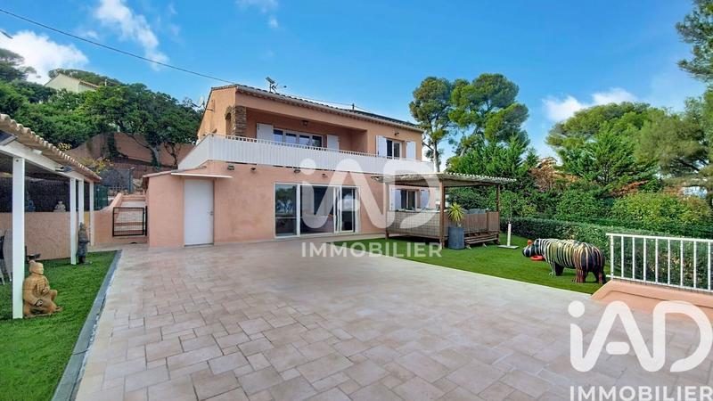 Maison - 168 m² - 5 pièces