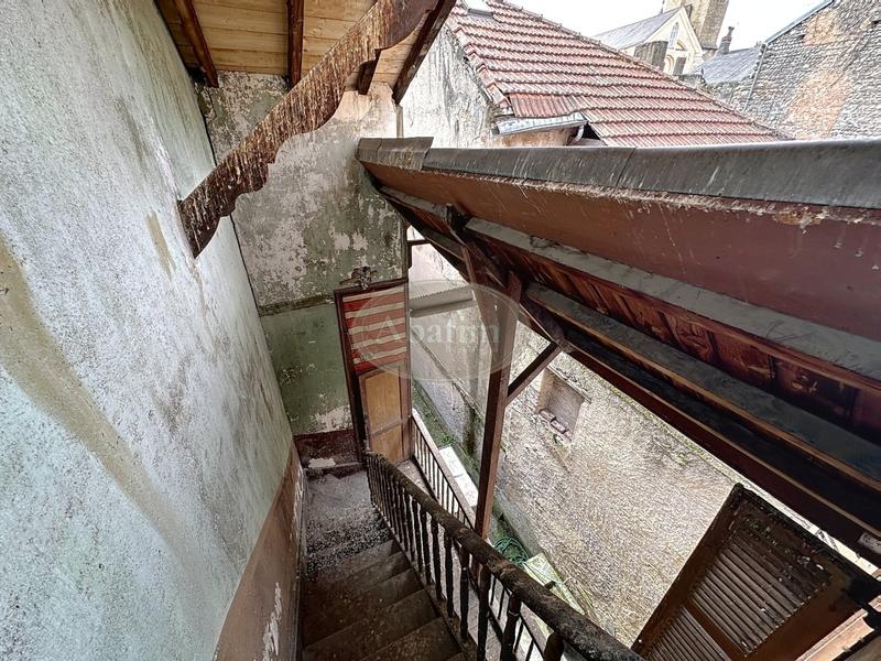 Immeuble - 100 m² - 4 pièces