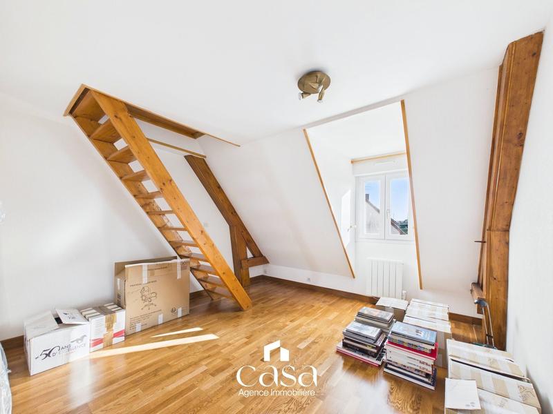 Maison - 190 m² - 6 pièces