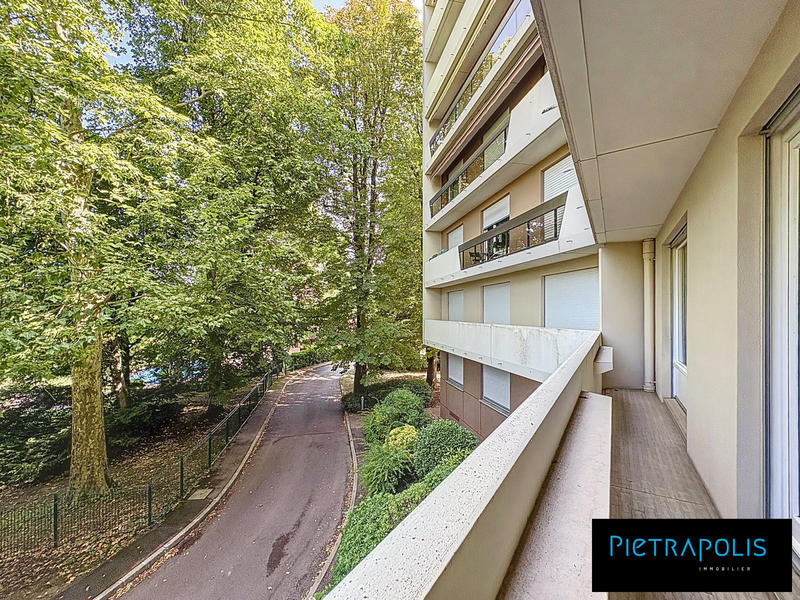 Appartement - 104 m² - 3 pièces