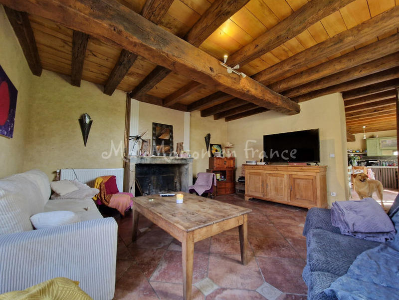 Maison - 213 m² - 8 pièces