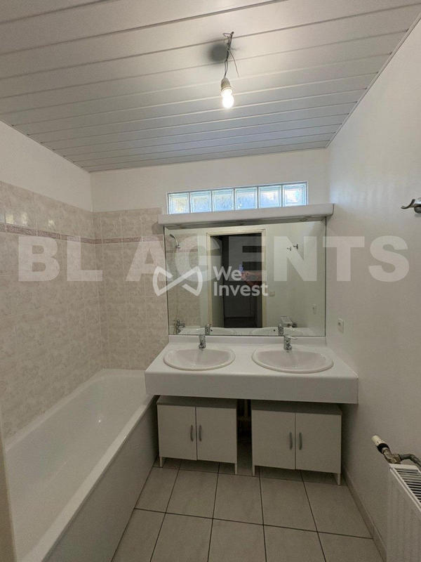 Appartement - 77 m² - 4 pièces