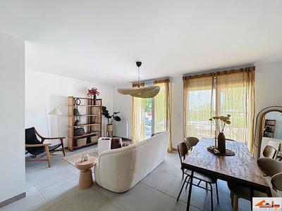 Maison - 86 m² - 4 pièces