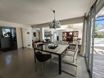Villa - 206 m² - 5 pièces