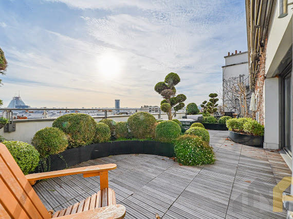 Duplex - 186 m² - 7 pièces