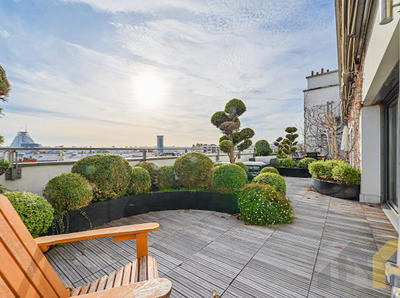 Duplex - 186 m² - 7 pièces