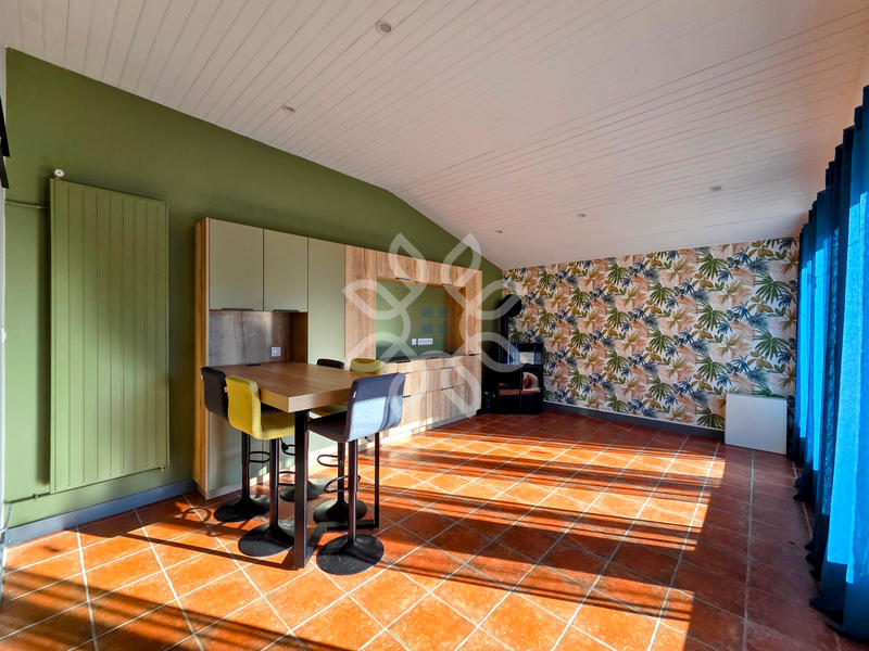 Maison - 111 m² - 4 pièces