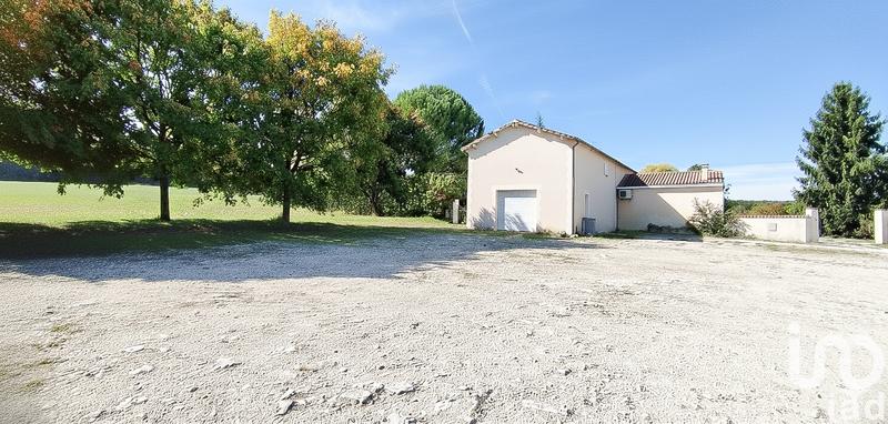 Maison - 216 m² - 8 pièces