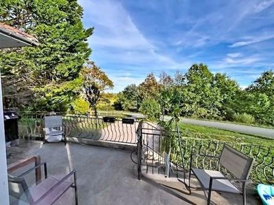 Maison - 76 m² - 4 pièces