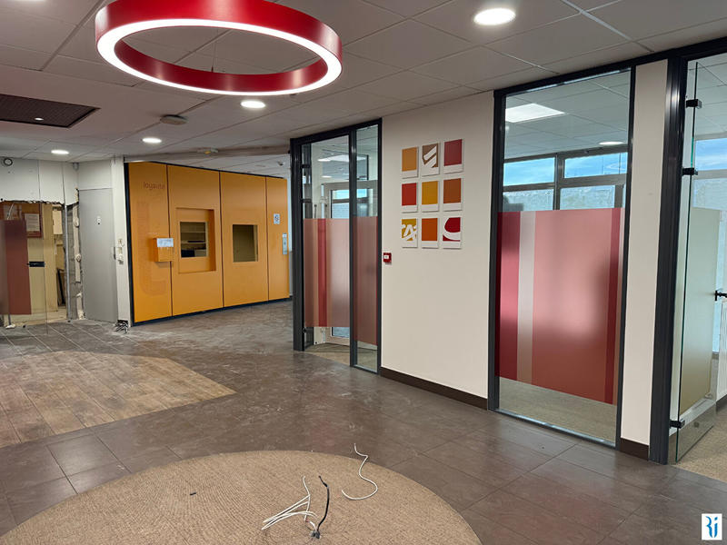 Local d'activité / Entrepôt - 140 m²