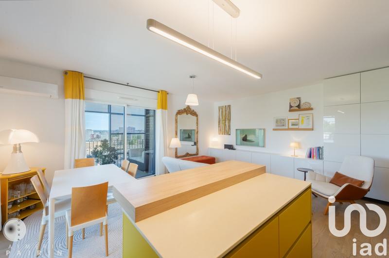 Appartement - 82 m² - 3 pièces