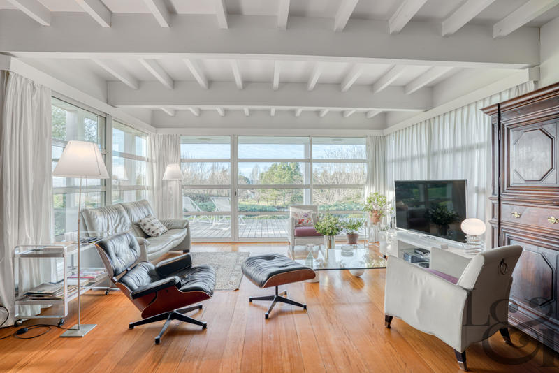 Maison - 180 m² - 7 pièces