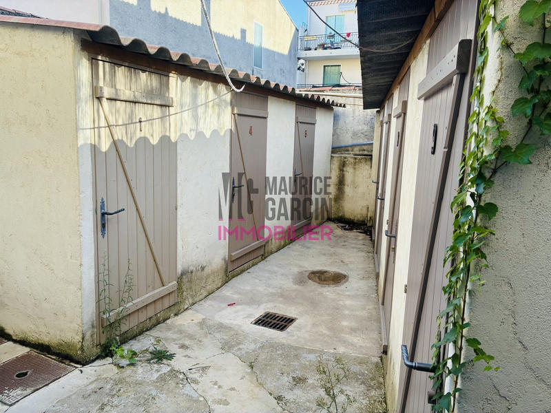 Local commercial - 85 m² - 5 pièces