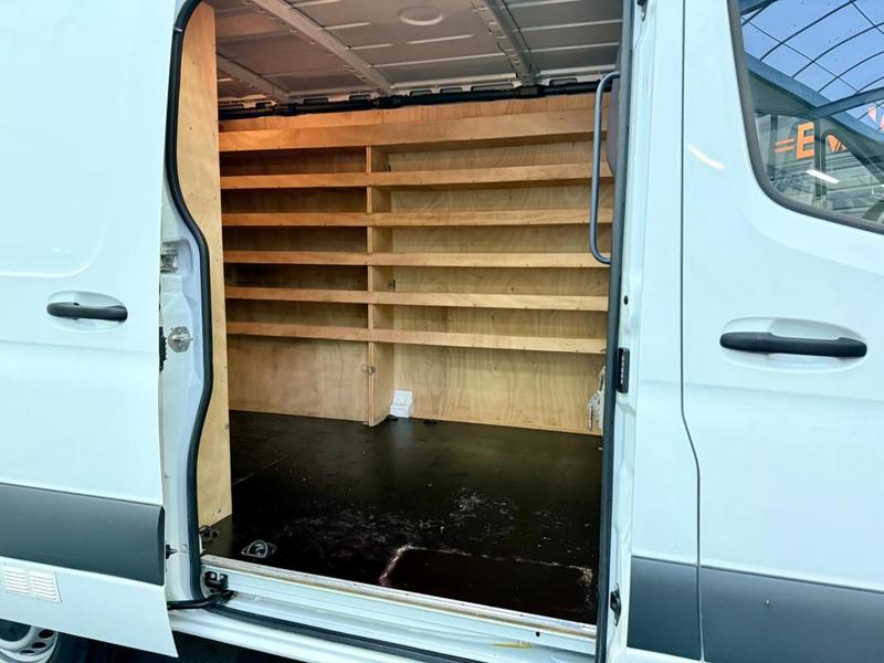 Mercedes Sprinter Vu 211 Cdi 115 3t 33 First Traction