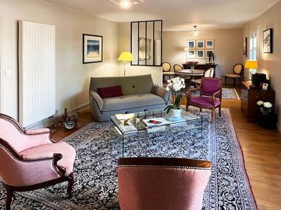 Appartement - 98 m² - 4 pièces