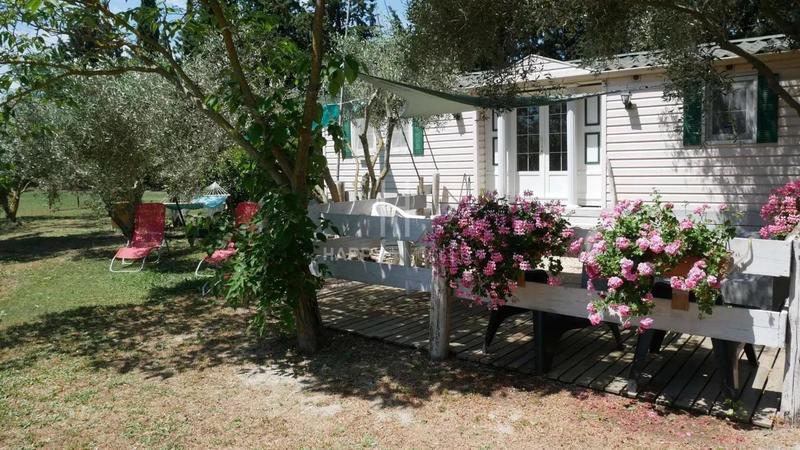 Propriété - 355 m² - 14 pièces