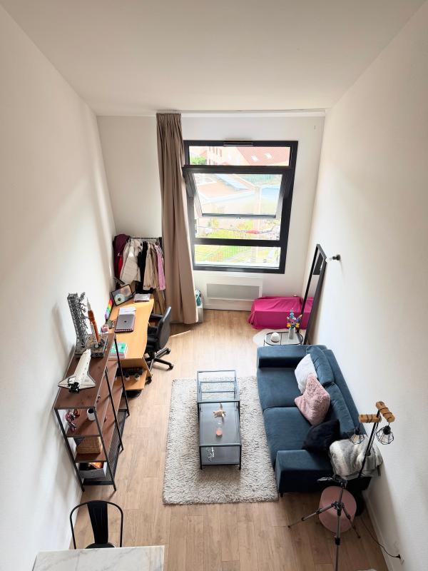 Studio - 30 m² - 2 pièces