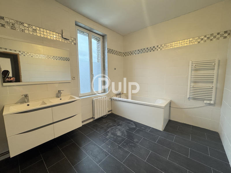 Maison de ville - 85 m² - 6 pièces