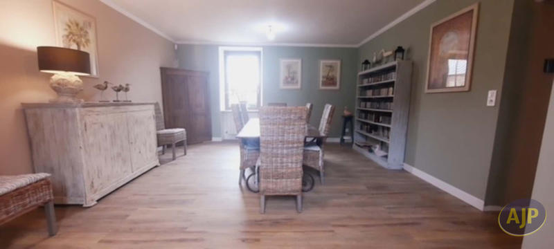 Demeure - 191 m² - 7 pièces