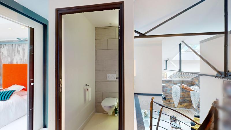 Maison contemporaine - 223 m² - 7 pièces