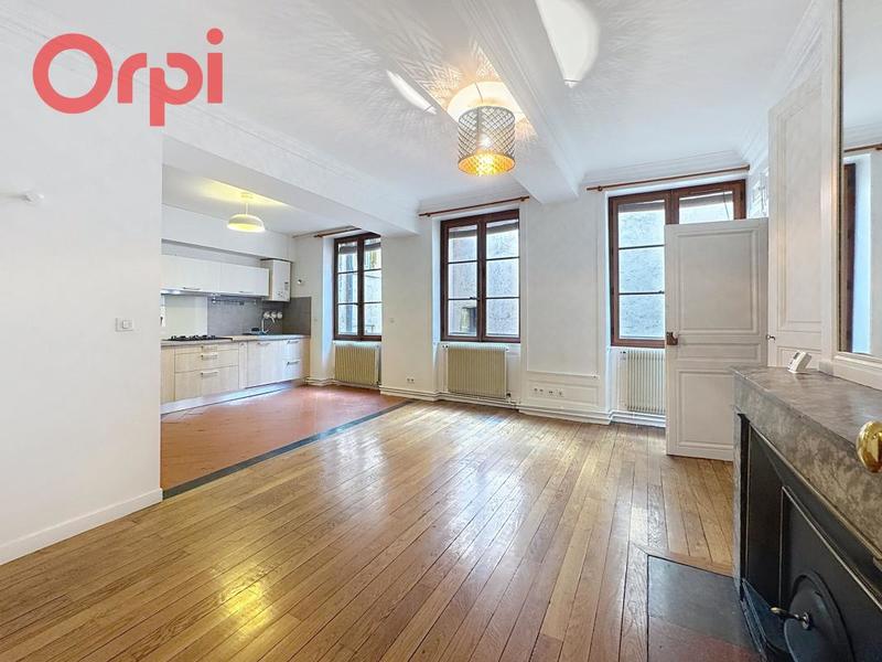 Appartement - 83 m² - 3 pièces