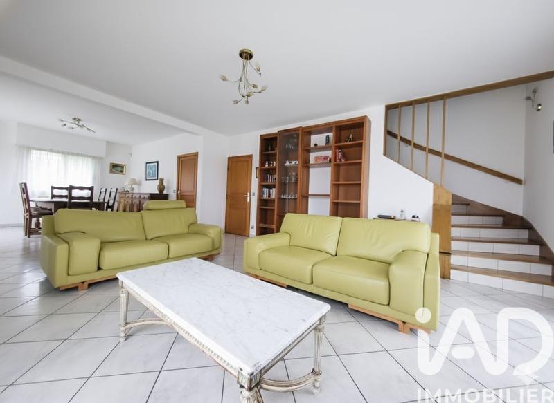 Maison - 192 m² - 8 pièces