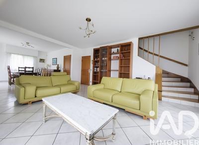 Maison - 192 m² - 8 pièces