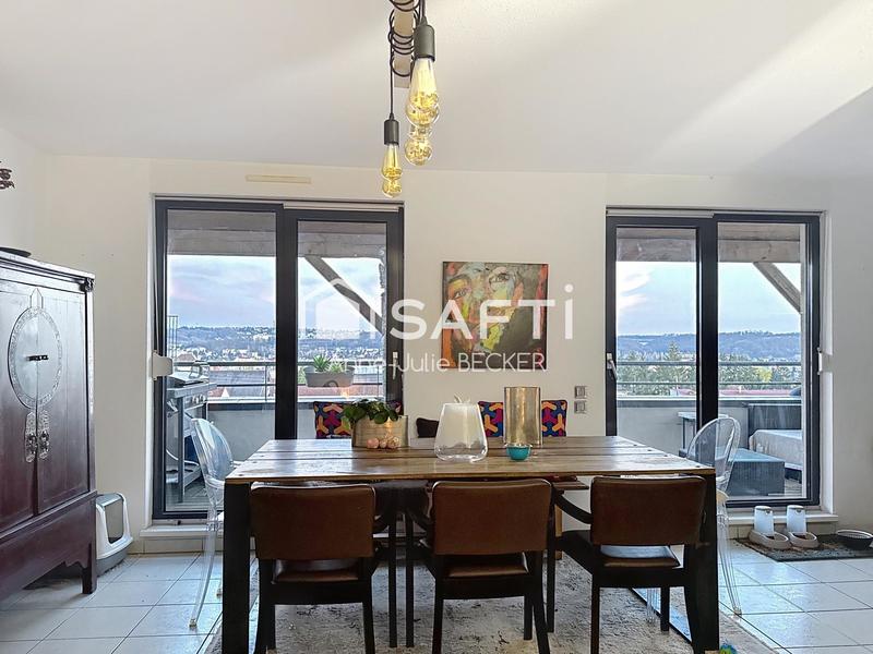 Appartement - 92 m² - 5 pièces