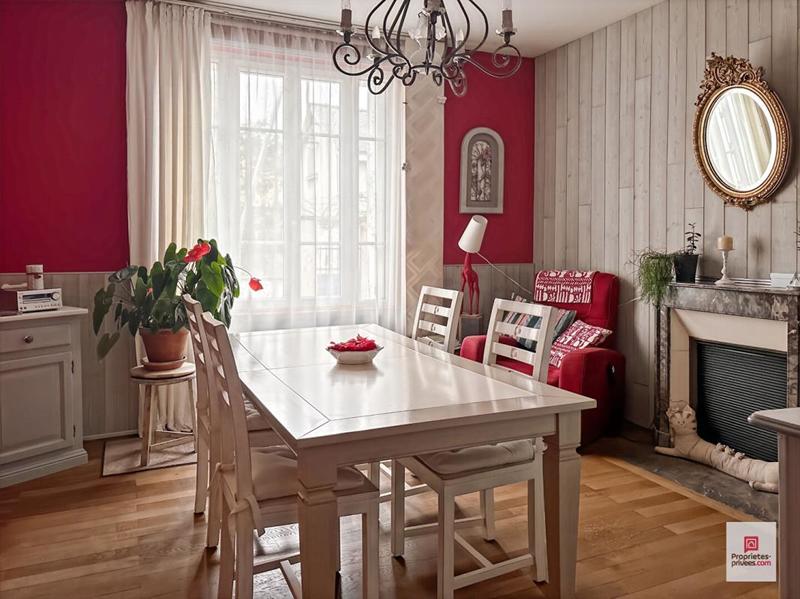 Maison - 128 m² - 8 pièces