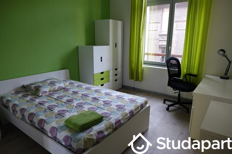 Chambre - 14 m² - 1 pièce