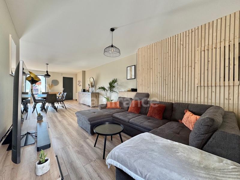 Appartement - 105 m² - 3 pièces