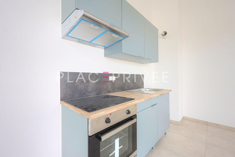 Appartement - 80 m² - 3 pièces