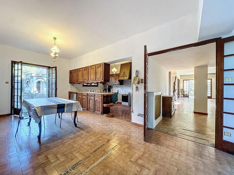 Maison provençale - 440 m² - 7 pièces