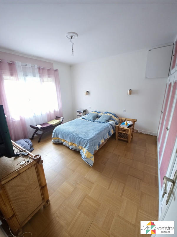 Maison - 92 m² - 4 pièces