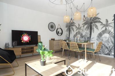 Chambre - 11 m² - 1 pièce