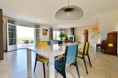 Villa - 177 m² - 7 pièces