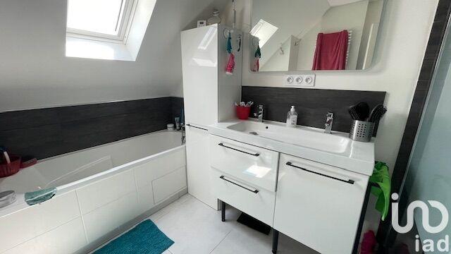 Maison - 102 m² - 5 pièces