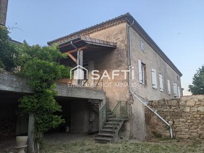 Maison - 237 m² - 10 pièces