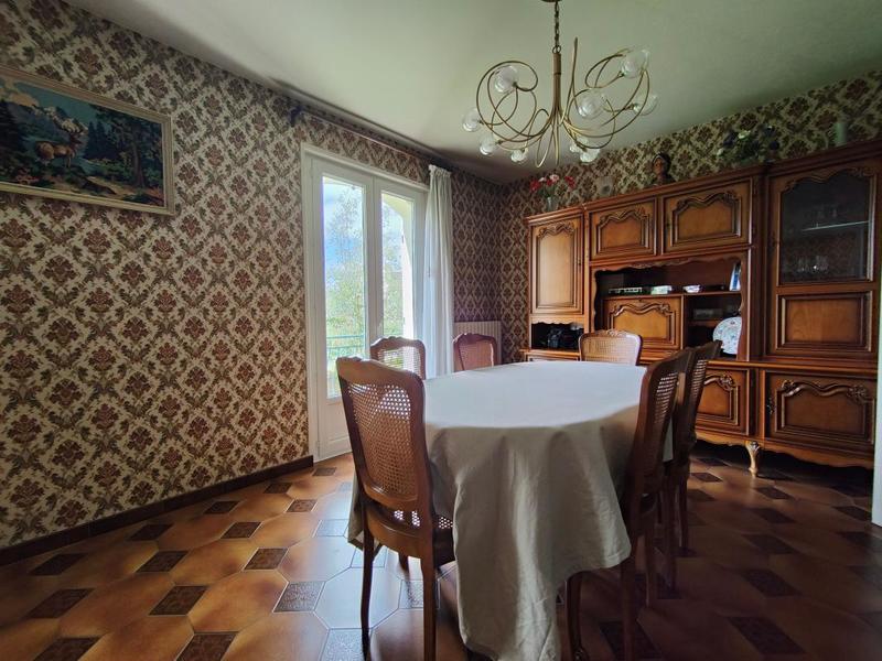 Maison - 152 m² - 6 pièces