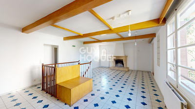 Maison - 284 m² - 11 pièces