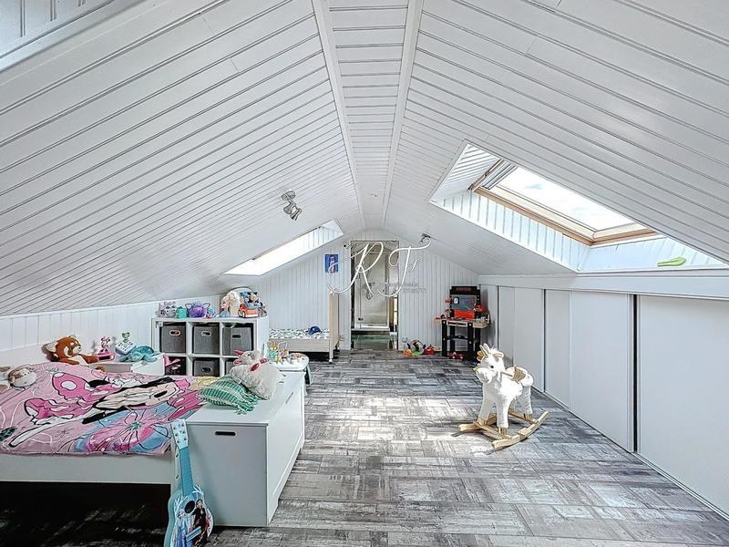 Maison - 110 m² - 4 pièces