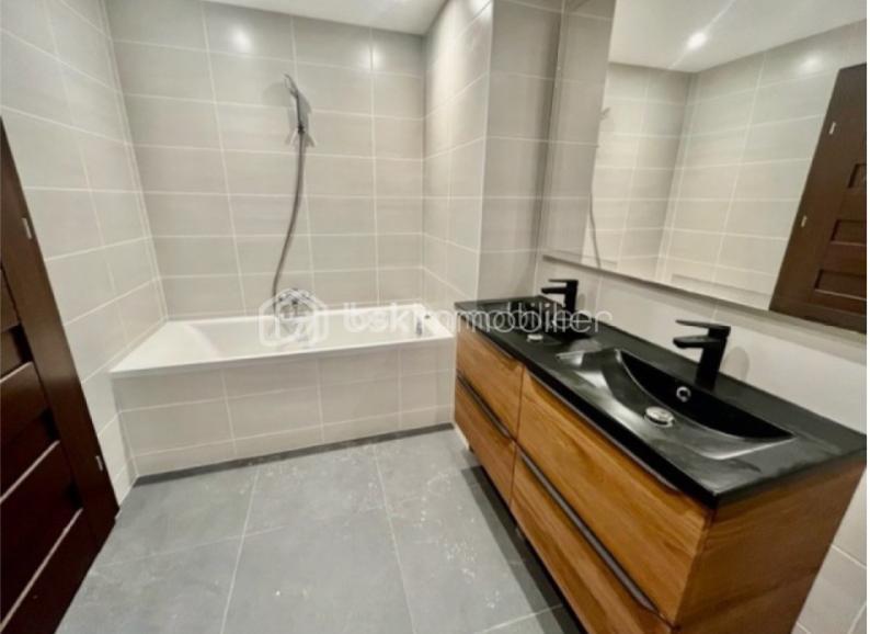 Duplex - 108 m² - 4 pièces