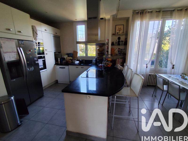 Maison - 146 m² - 7 pièces