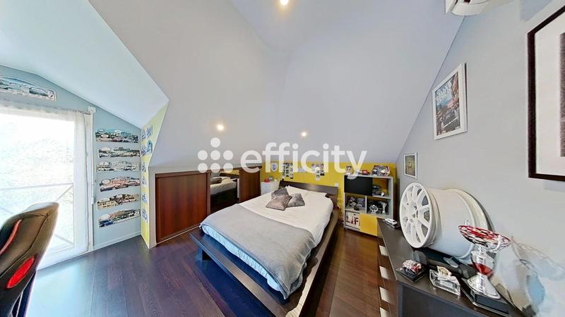 Maison - 145 m² - 5 pièces