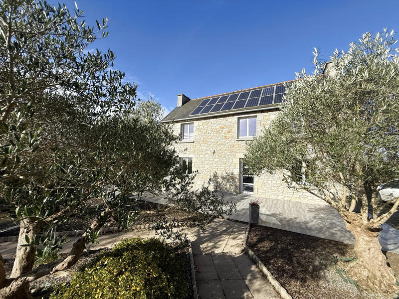 Maison - 143 m² - 6 pièces