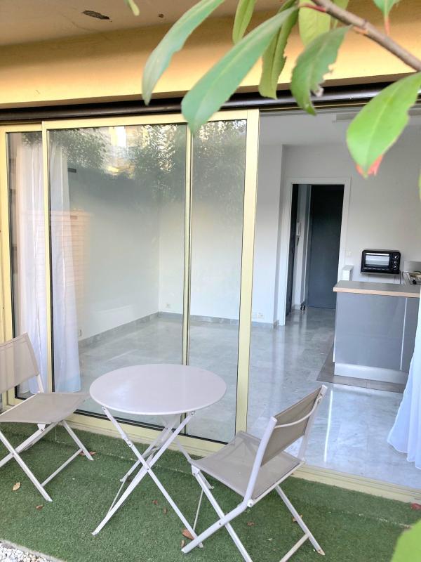 Studio - 20 m² - 2 pièces