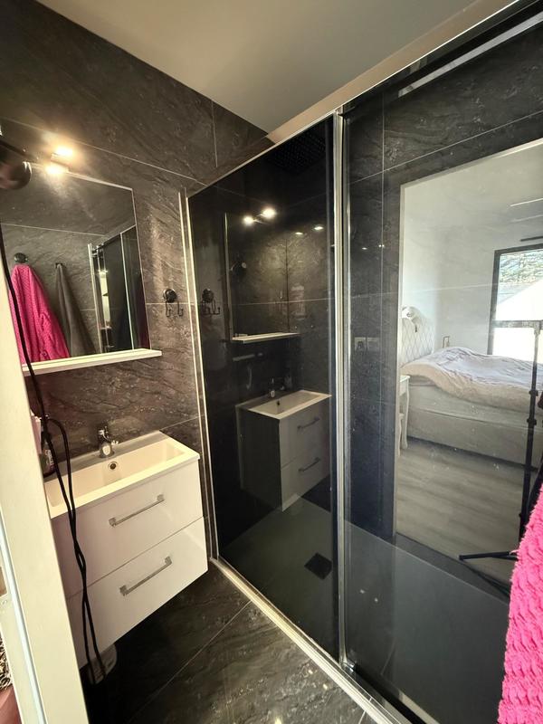 Maison - 142 m² - 8 pièces