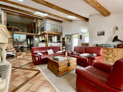Villa - 193 m² - 6 pièces