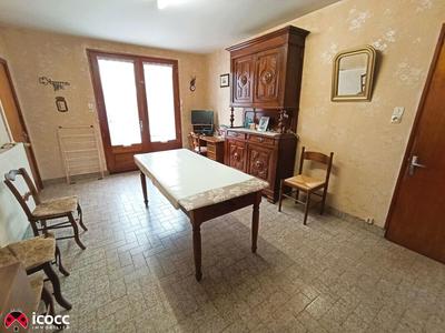Maison - 84 m² - 4 pièces