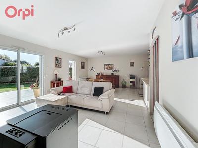 Maison - 93 m² - 4 pièces